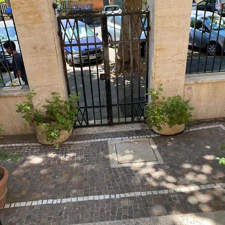 Edo Apartament Lido di Ostia Zewnętrze zdjęcie